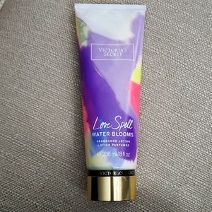 Victoria's Secret Love Spell Water Blooms Lotion